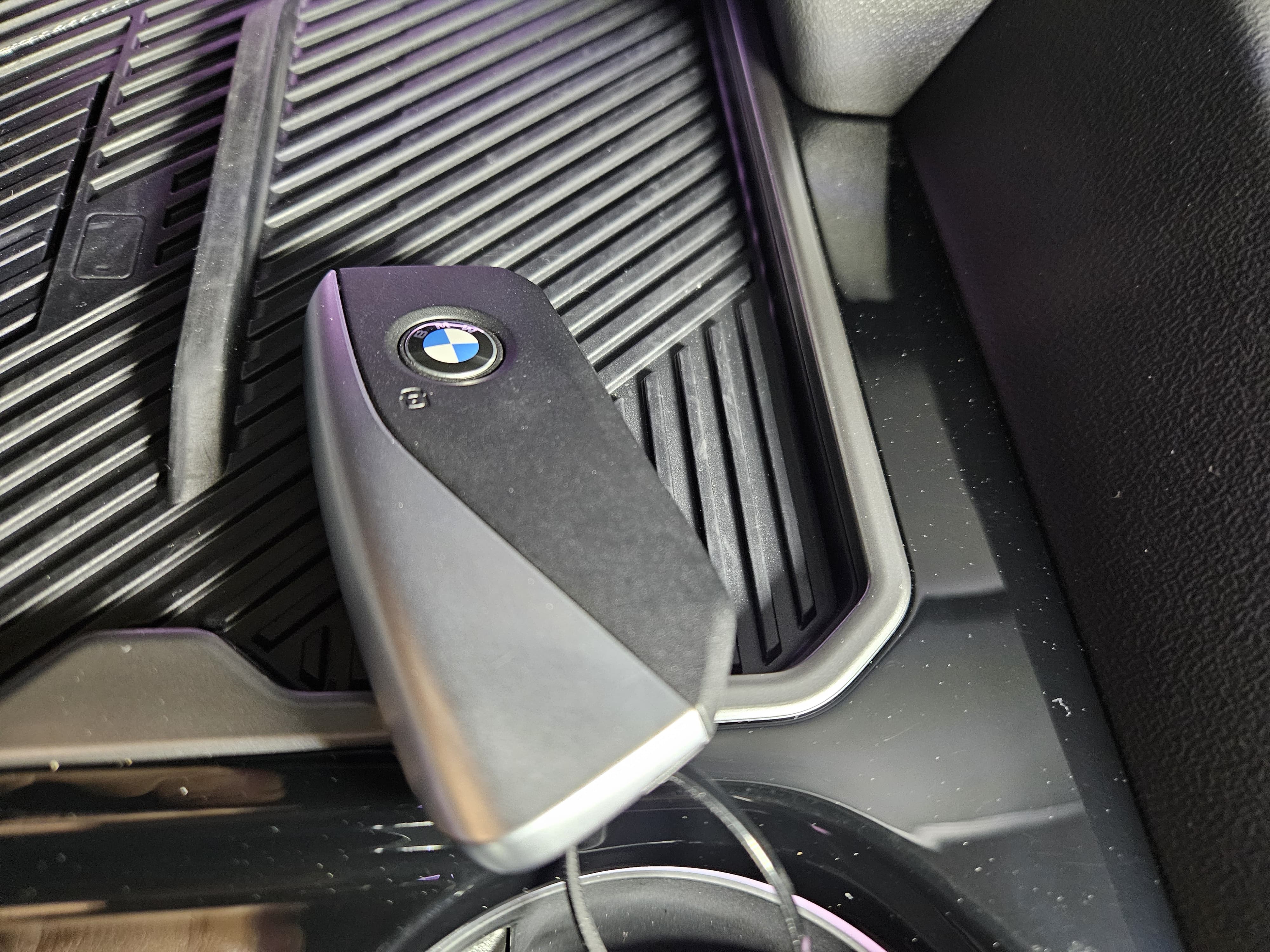 520i M KIT بلاك أديشن