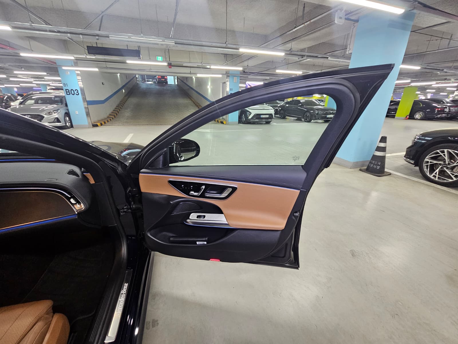 E200