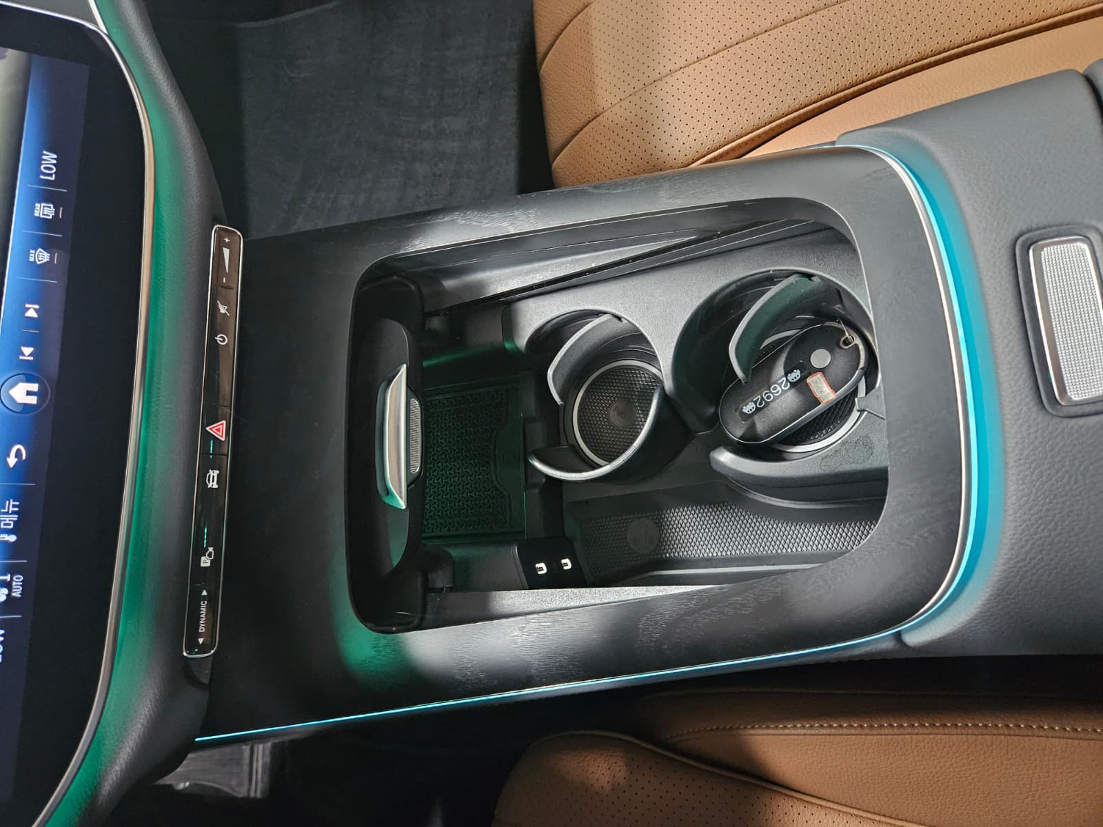 E200
