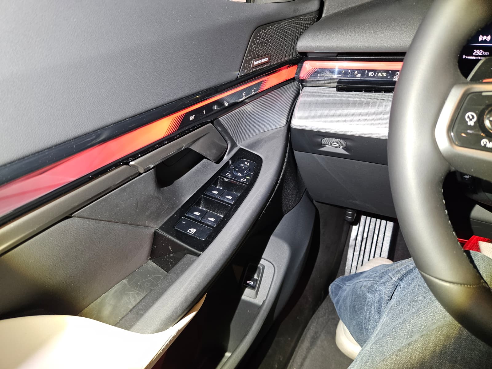 520i M KIT بلاك أديشن