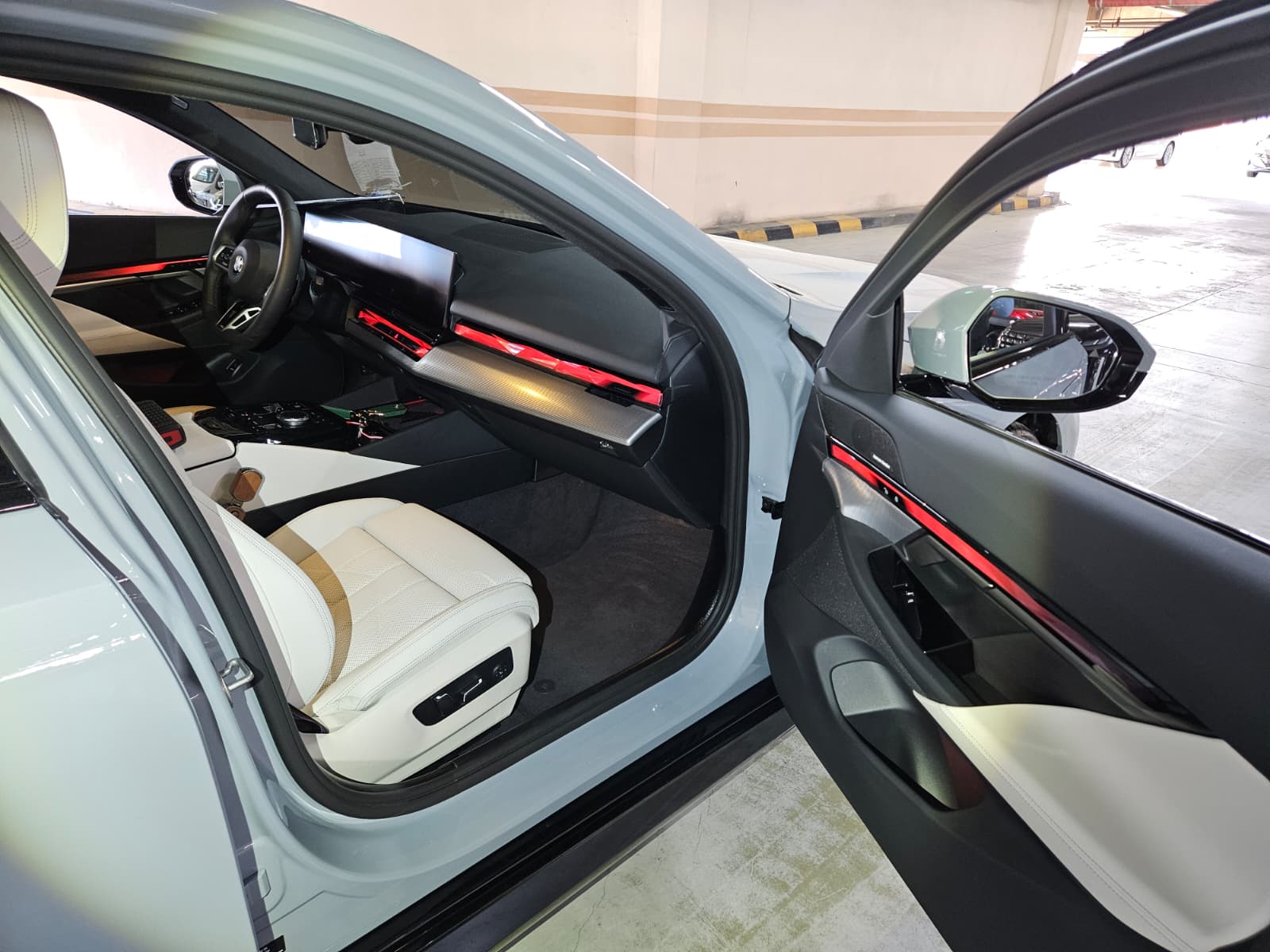 520i M KIT بلاك أديشن