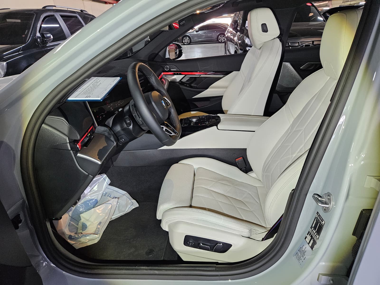 520i M KIT بلاك أديشن