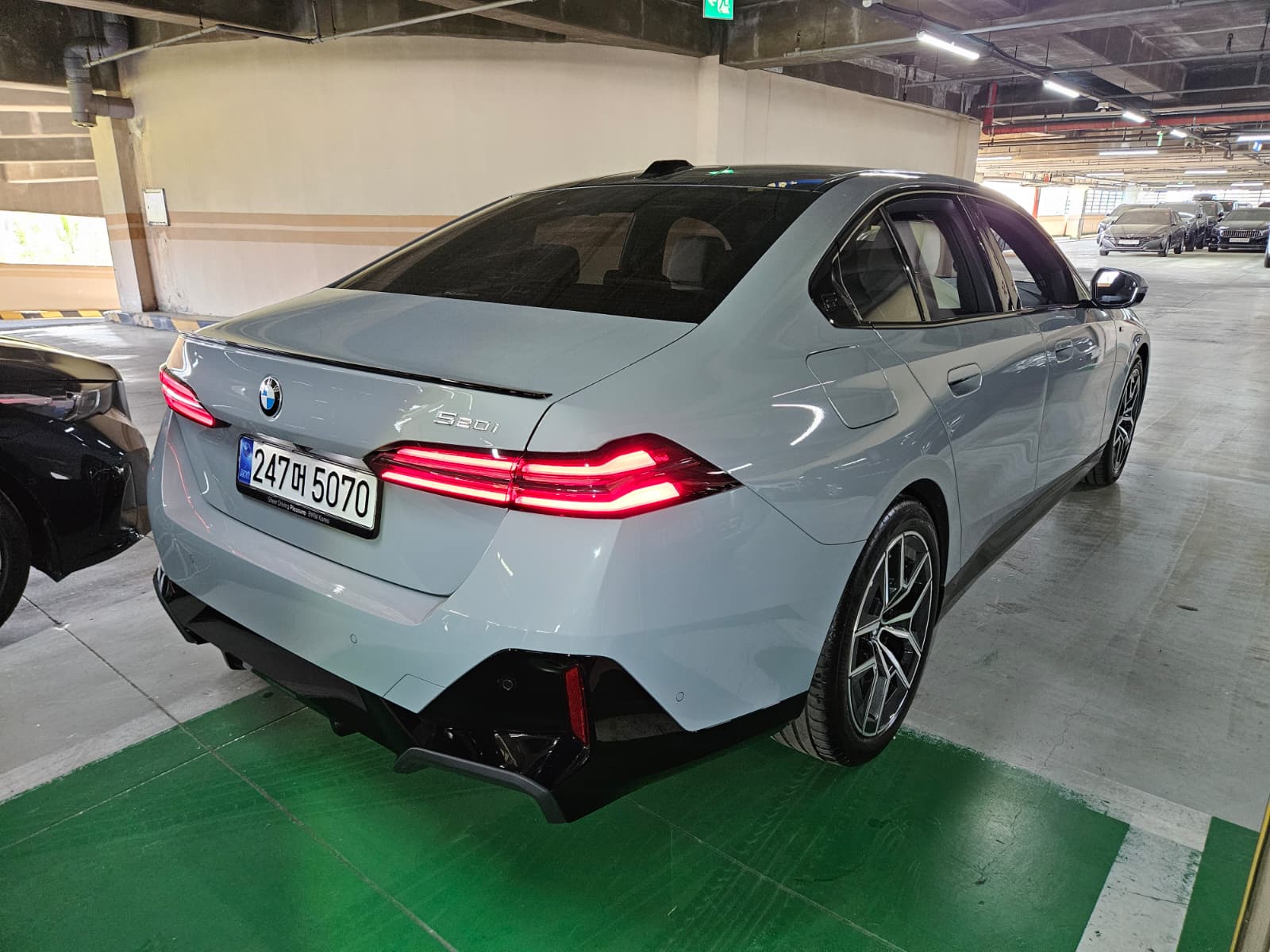 520i M KIT بلاك أديشن