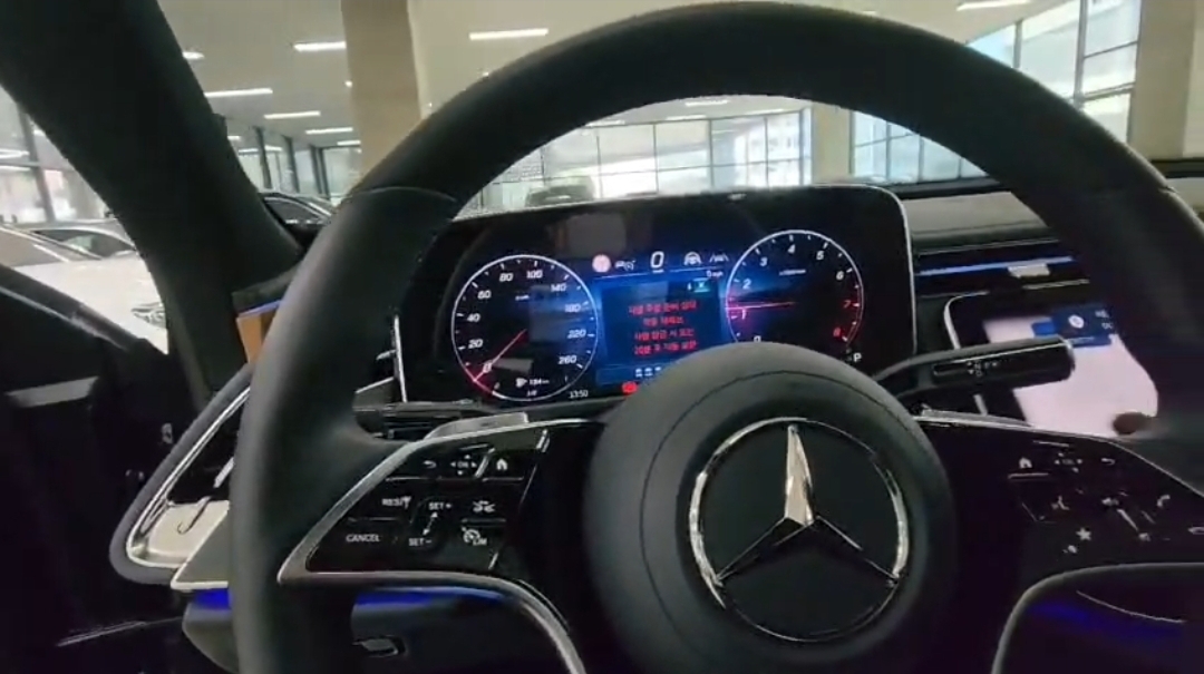 E200