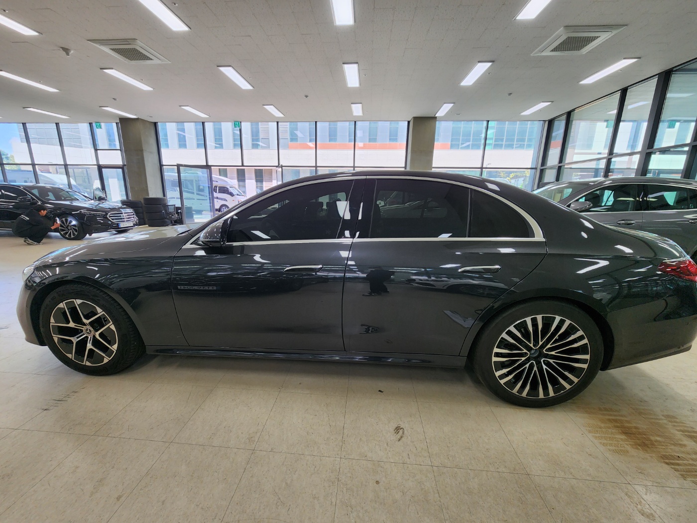 E200