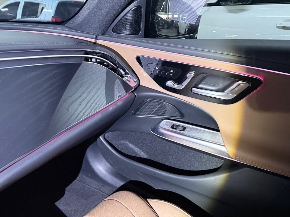 E200