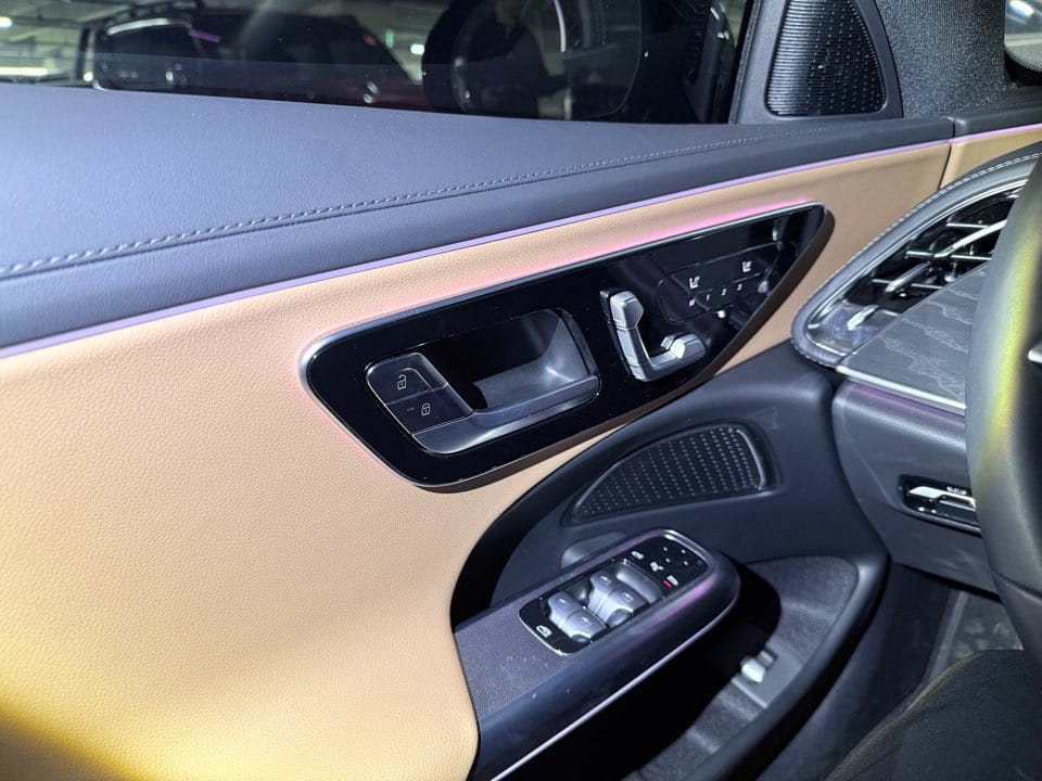 E200