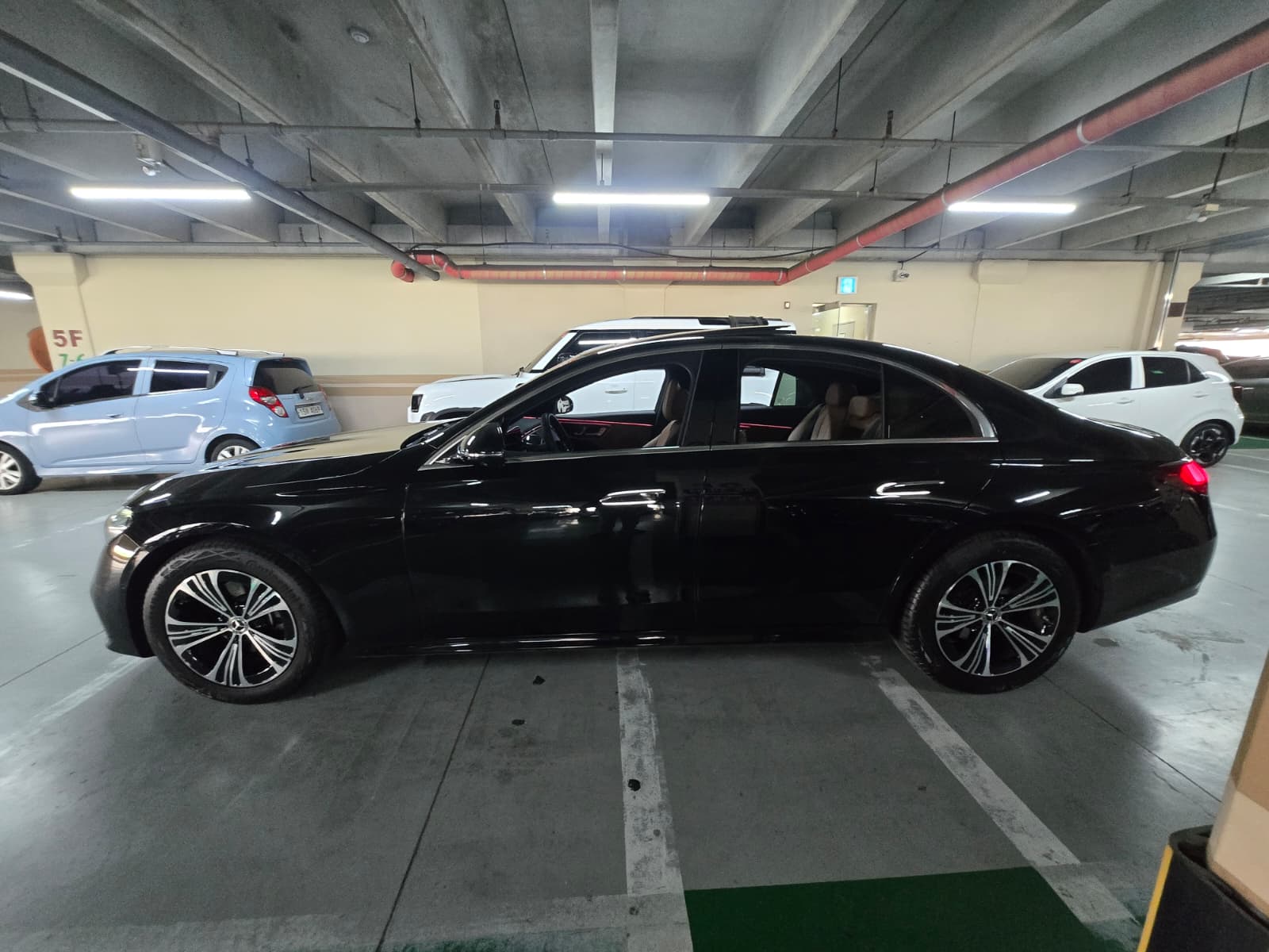 E200