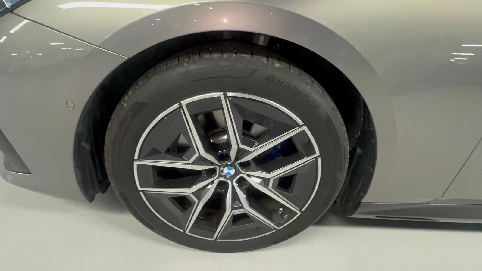 BMW 520i M KIT بلاك أديشن