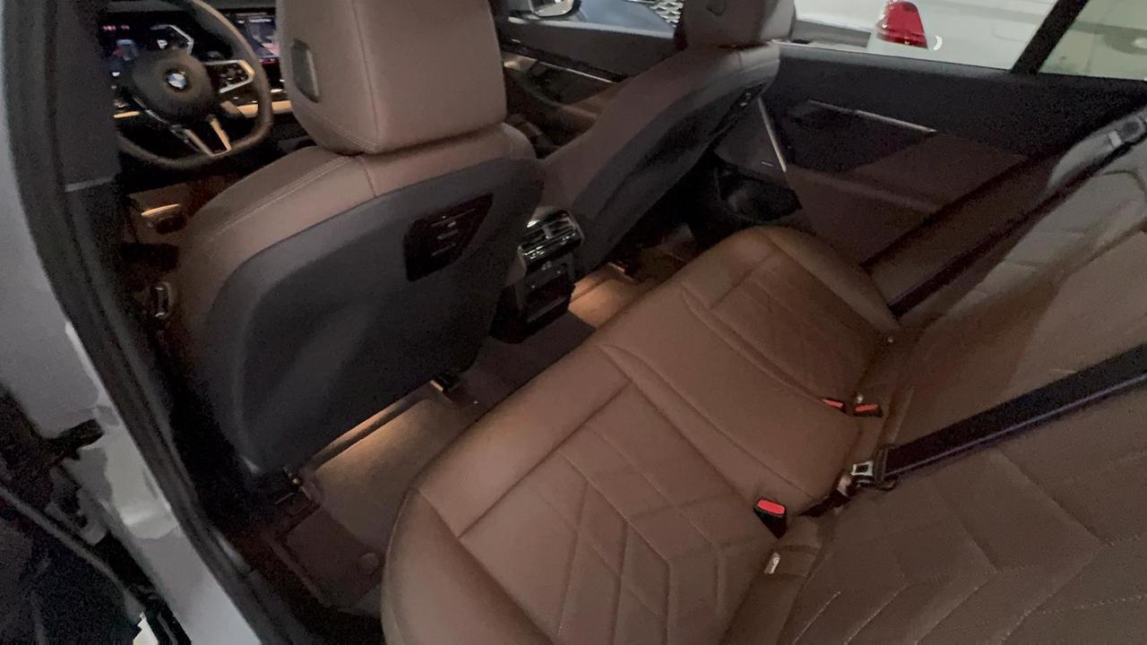  520i M KIT بلاك أديشن