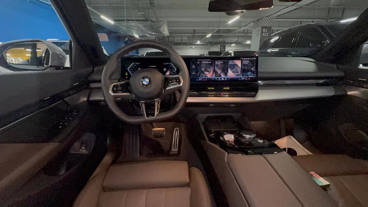  520i M KIT بلاك أديشن