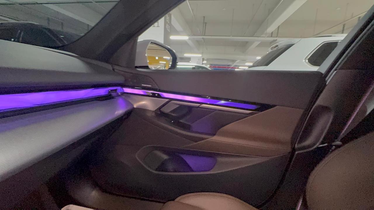  520i M KIT بلاك أديشن