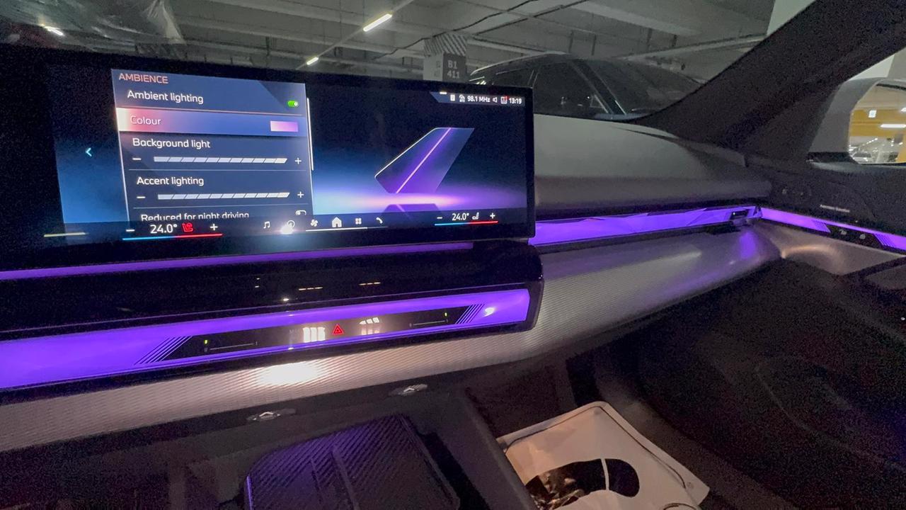  520i M KIT بلاك أديشن