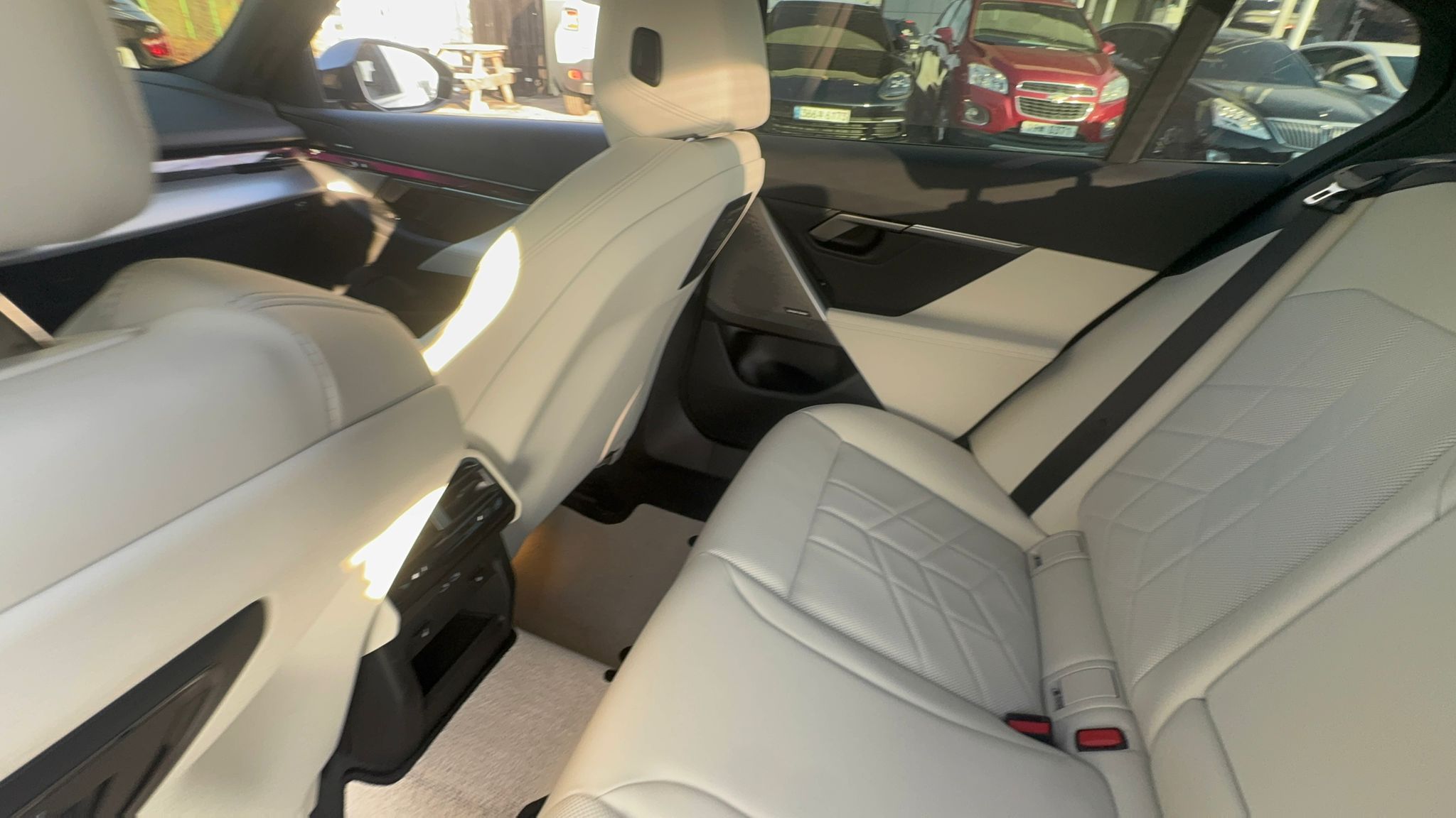   520i M KIT بلاك أديشن