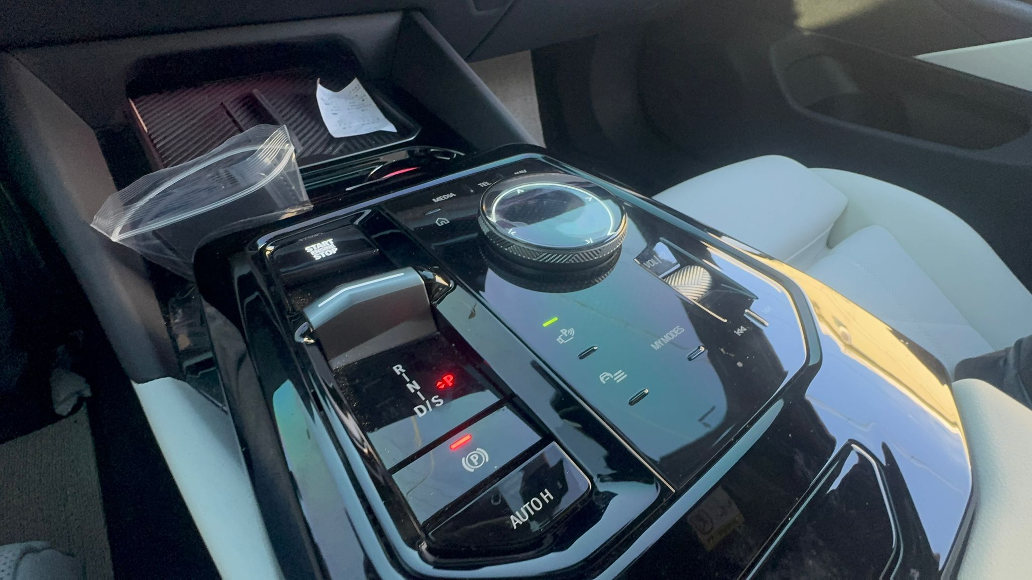   520i M KIT بلاك أديشن