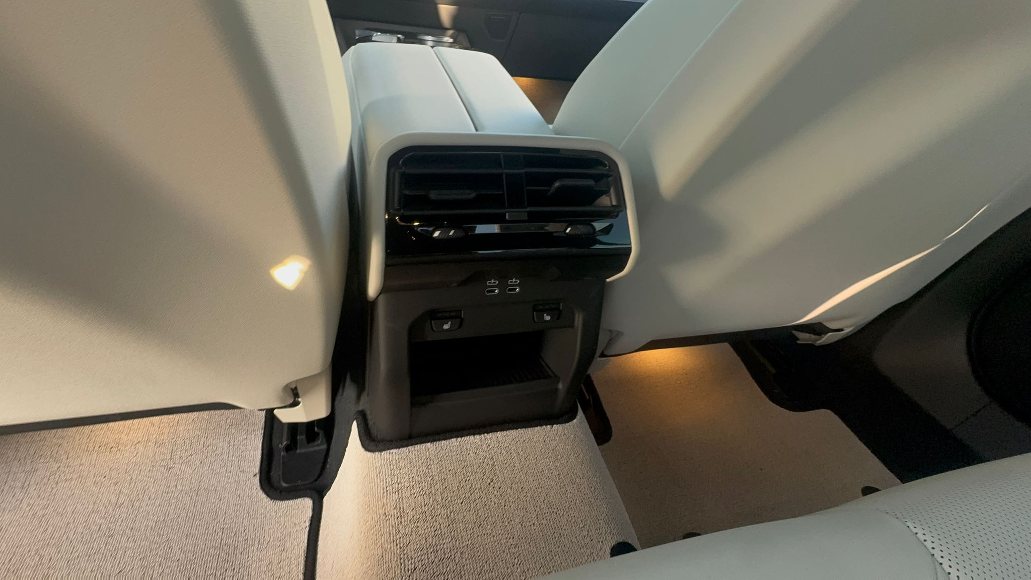   520i M KIT بلاك أديشن