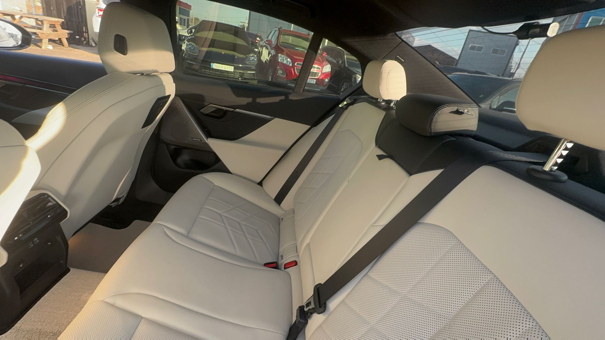   520i M KIT بلاك أديشن