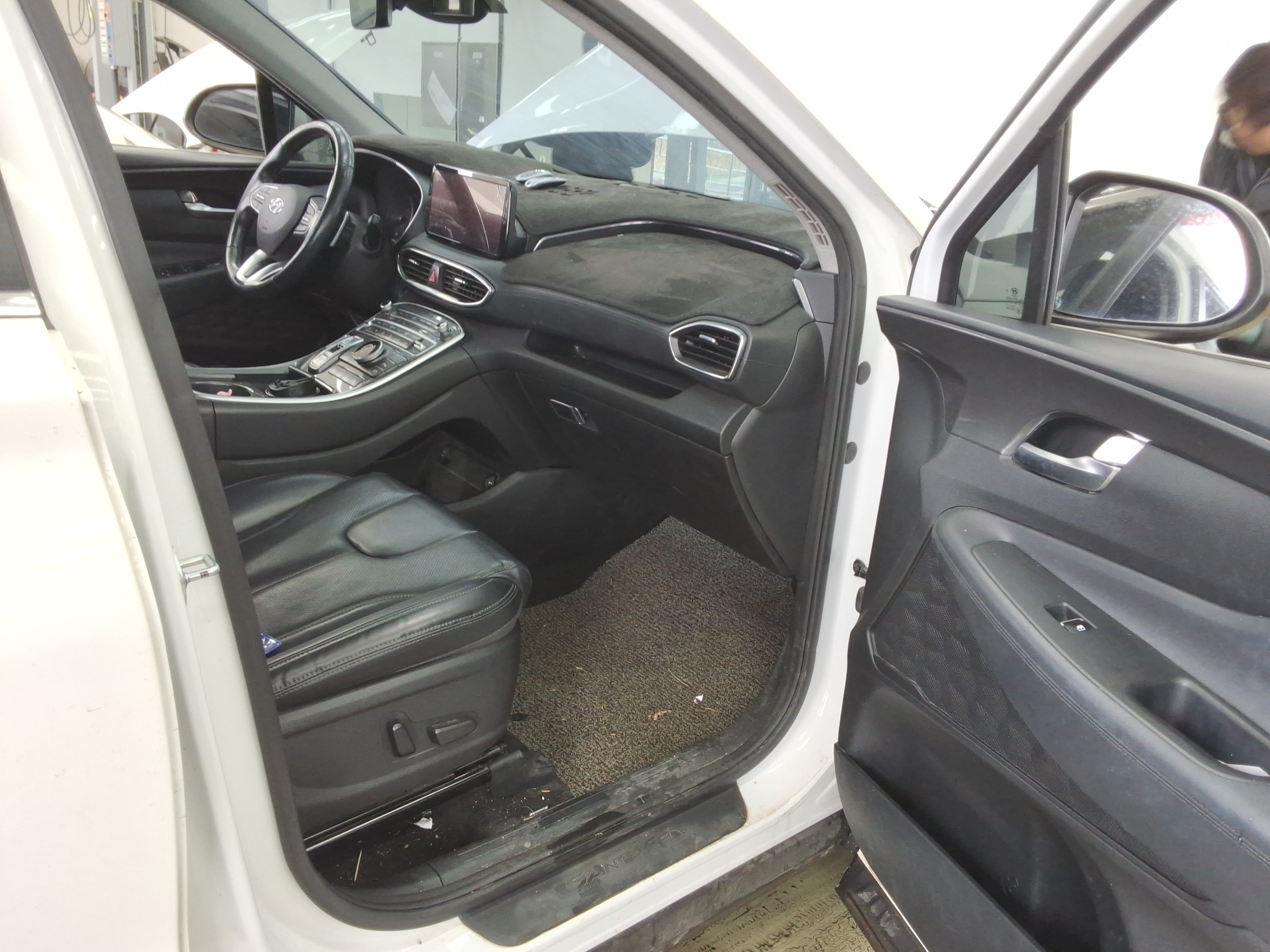 سانتافي-الكود 2305