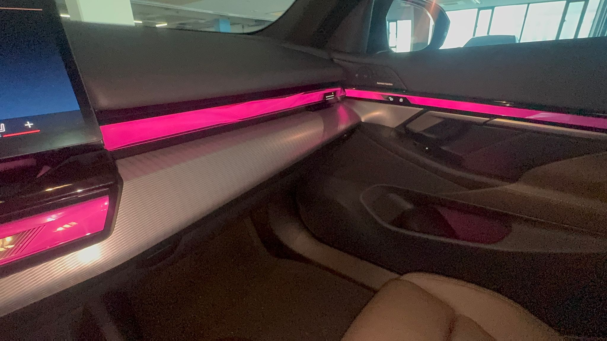 520i M KIT بلاك أديشن 