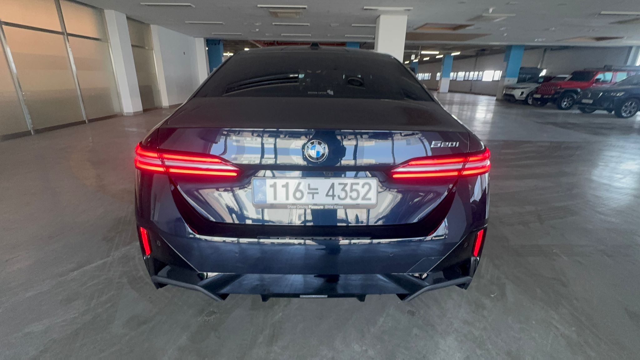 520i M KIT بلاك أديشن 