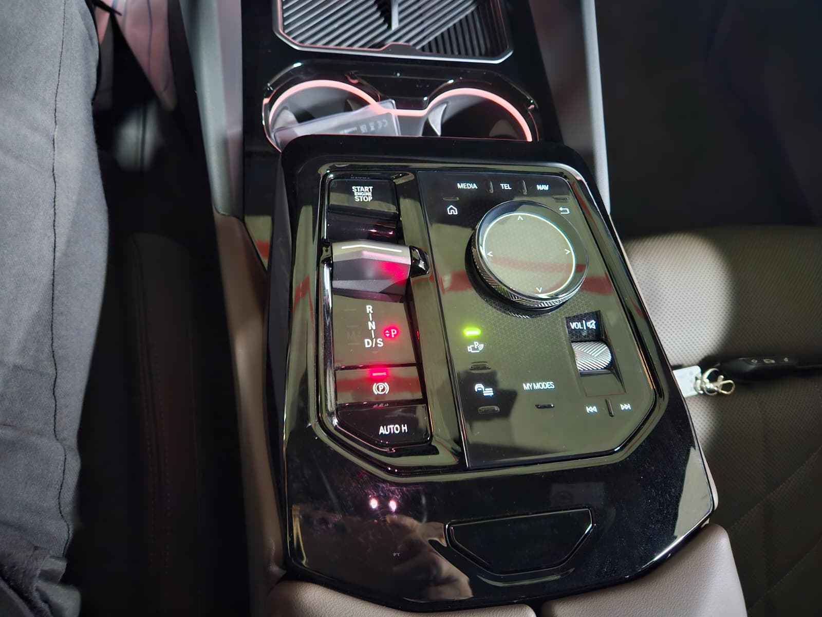 520i M KIT بلاك أديشن