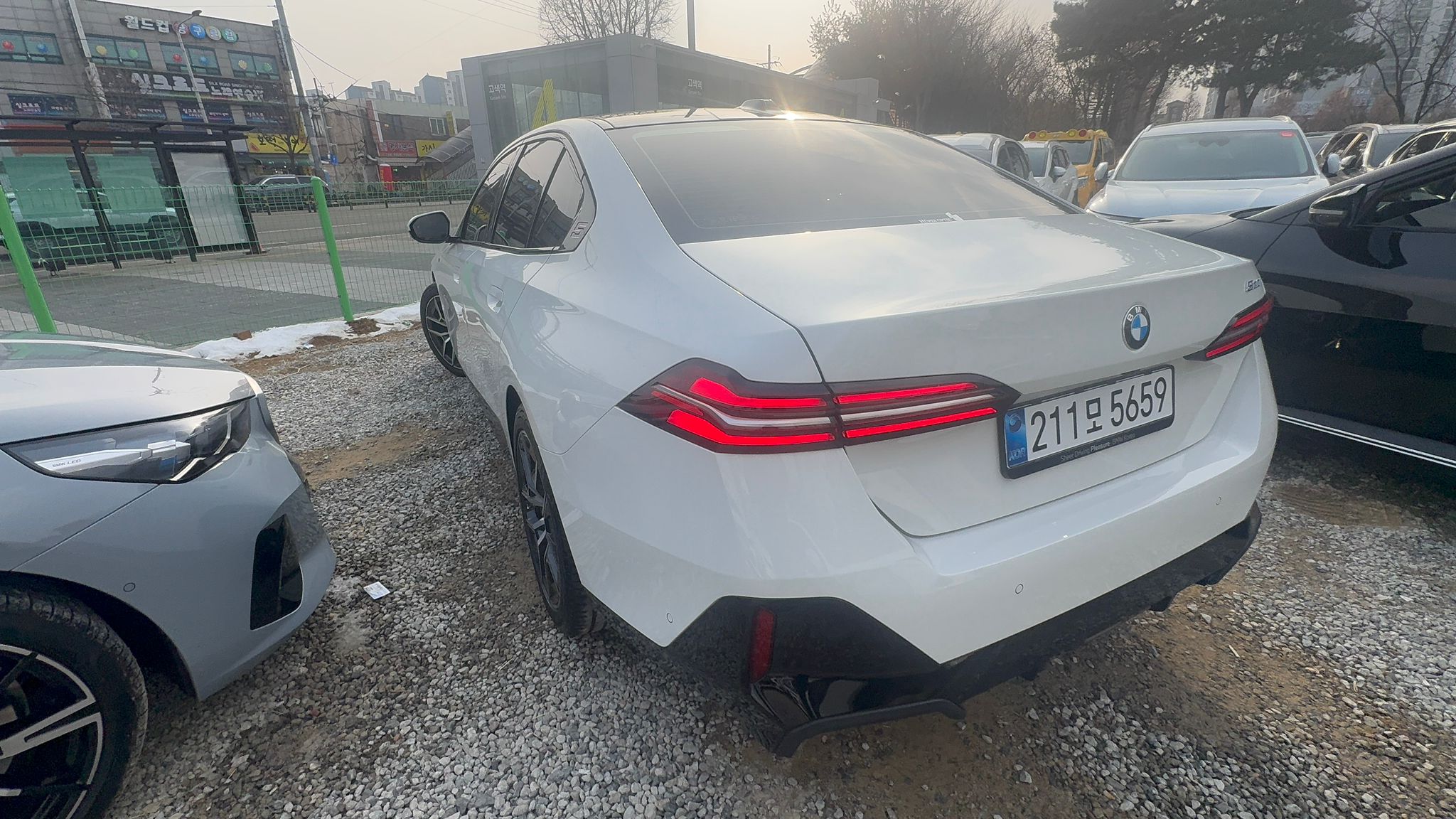 520i M KIT بلاك أديشن