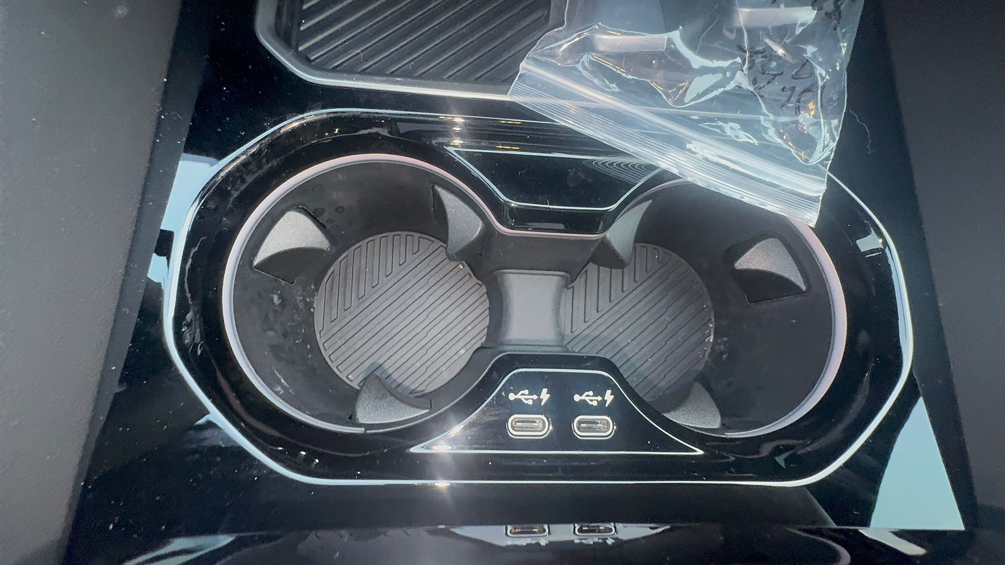 520i M KIT بلاك أديشن