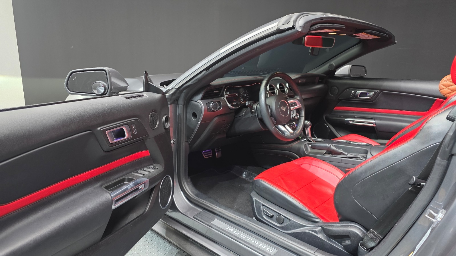 فورد موستنق