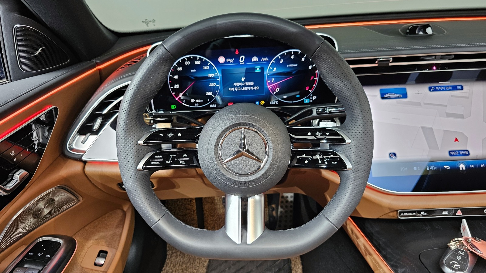 E300
