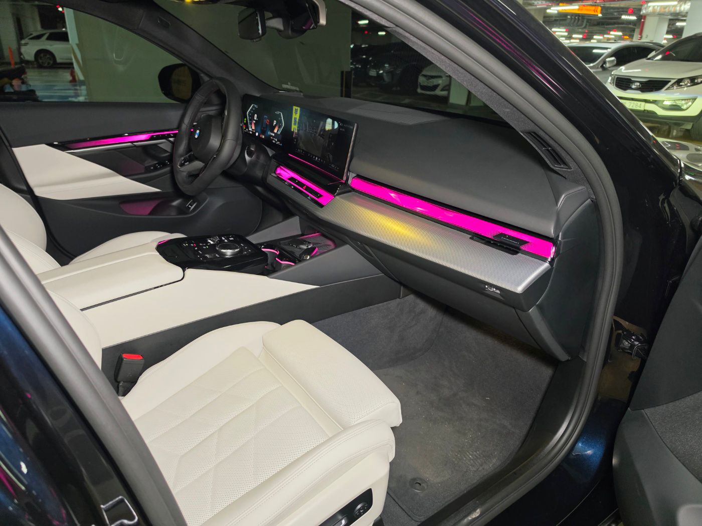 520i M KIT بلاك أديشن