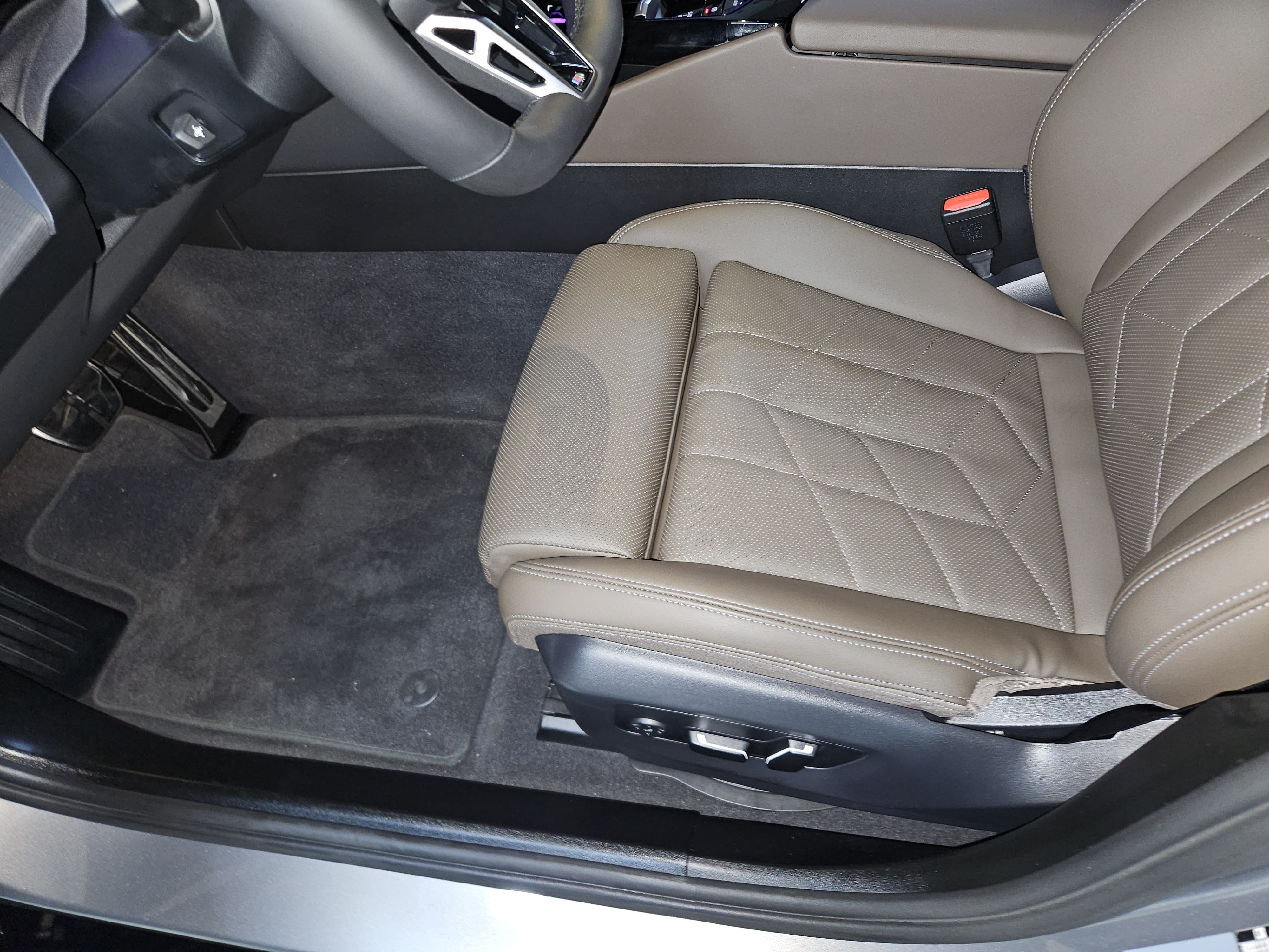 520i M KIT بلاك أديشن