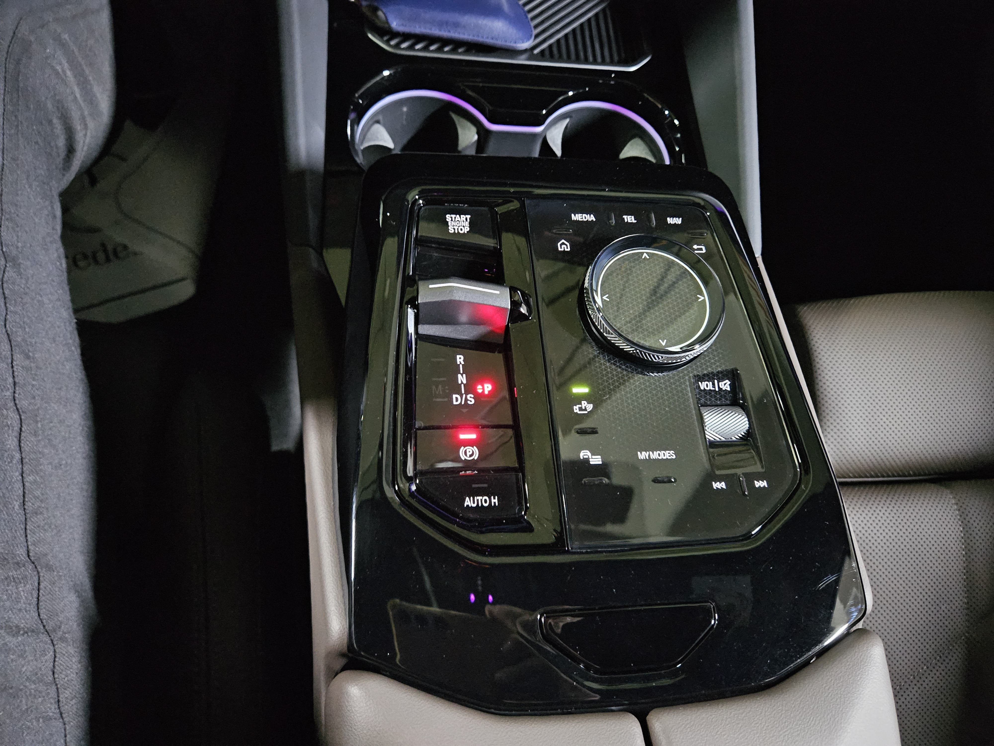 520i M KIT بلاك أديشن