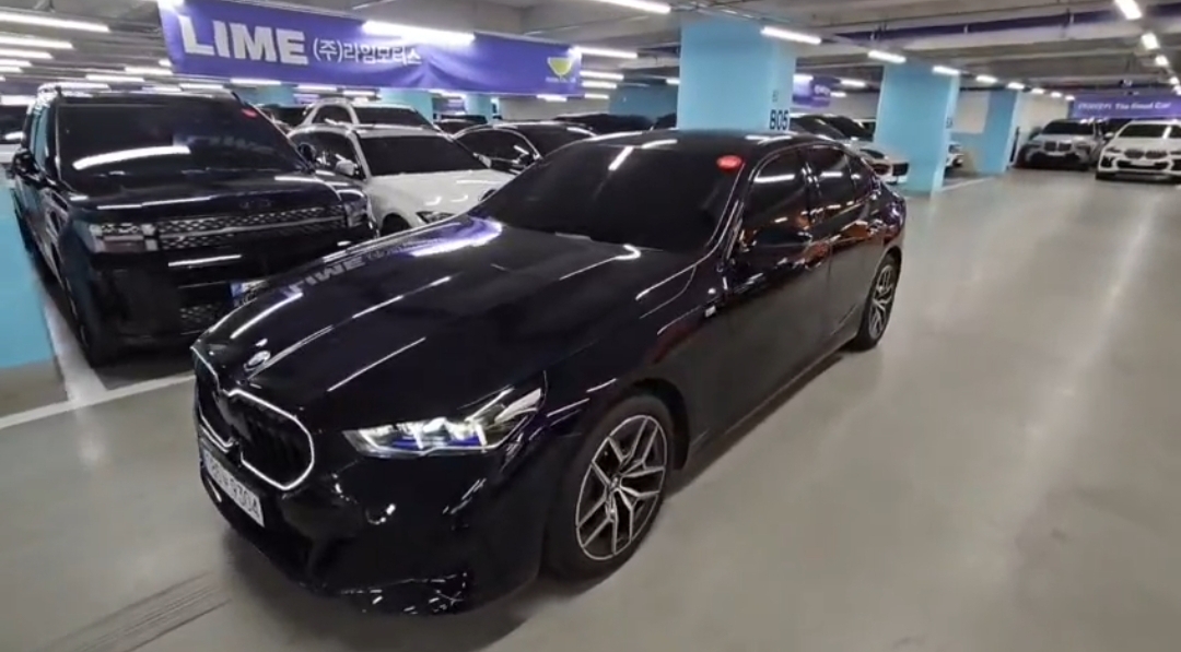 520i M KIT بلاك أديشن