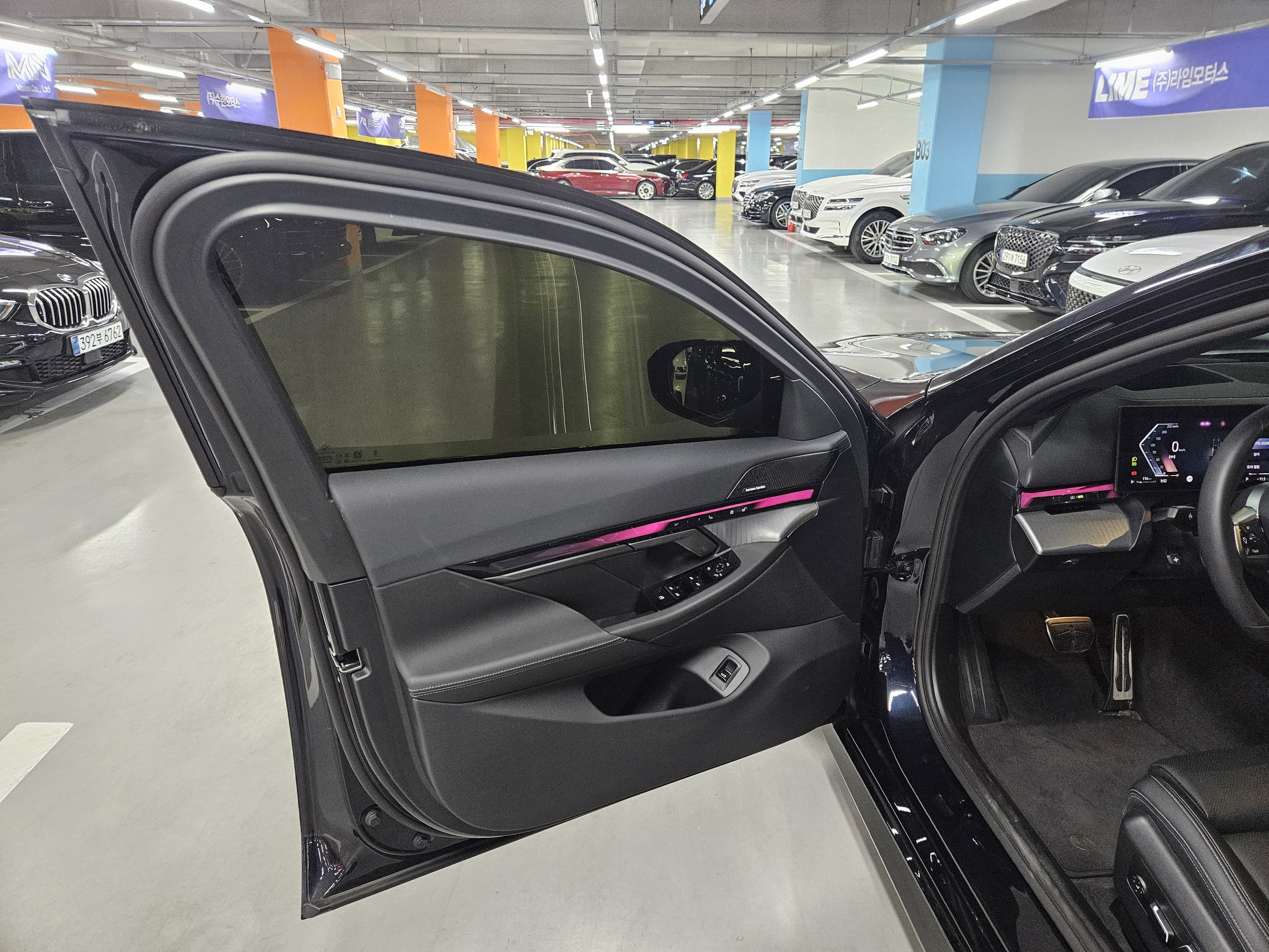 520i M KIT بلاك أديشن