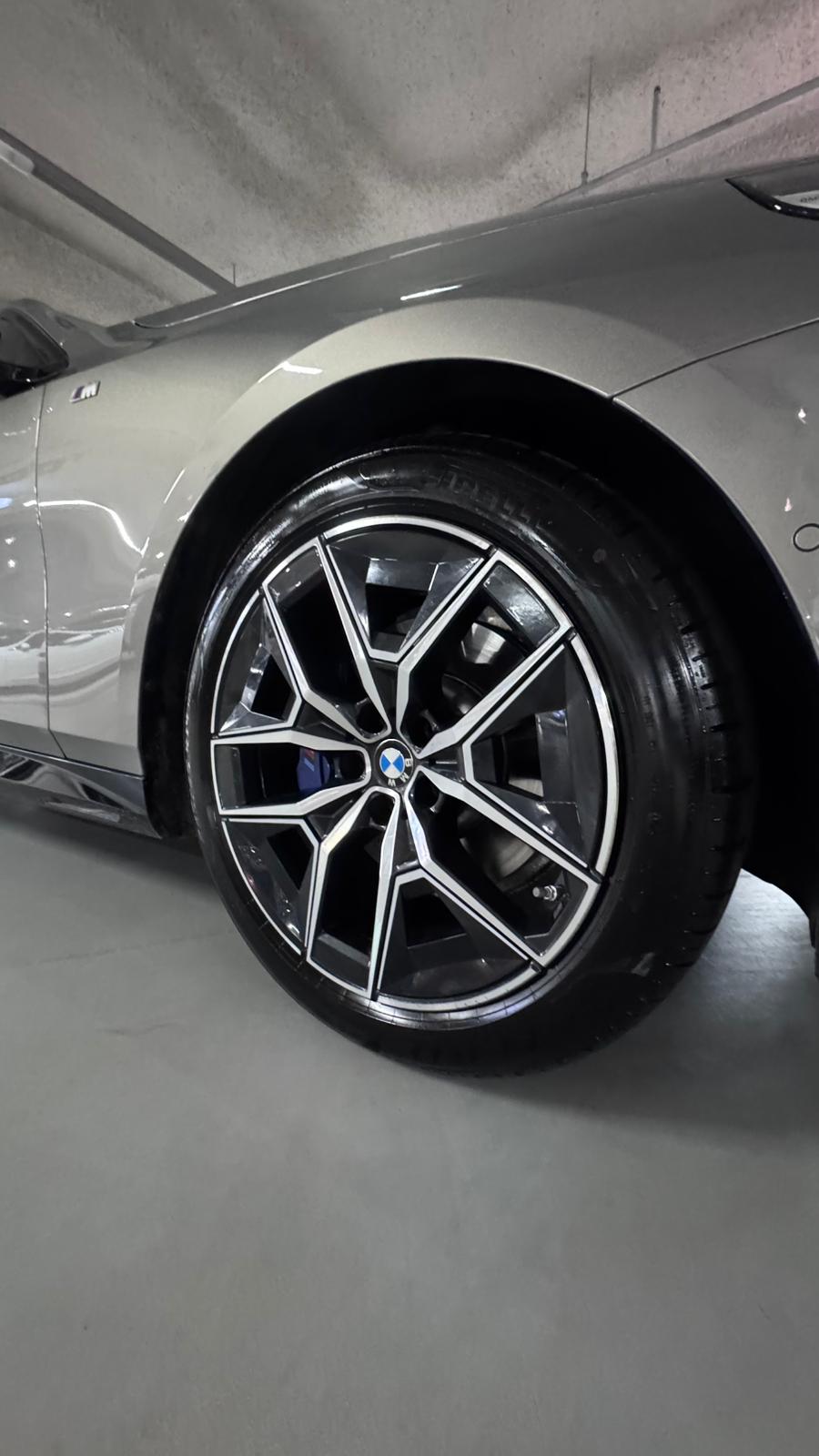 520i M KIT بلاك أديشن