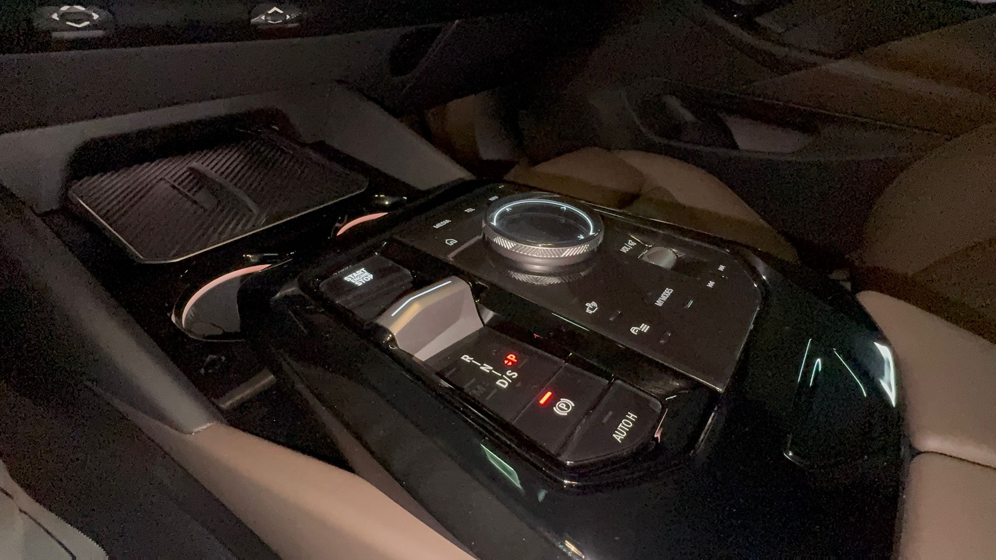 520i M KIT بلاك أديشن