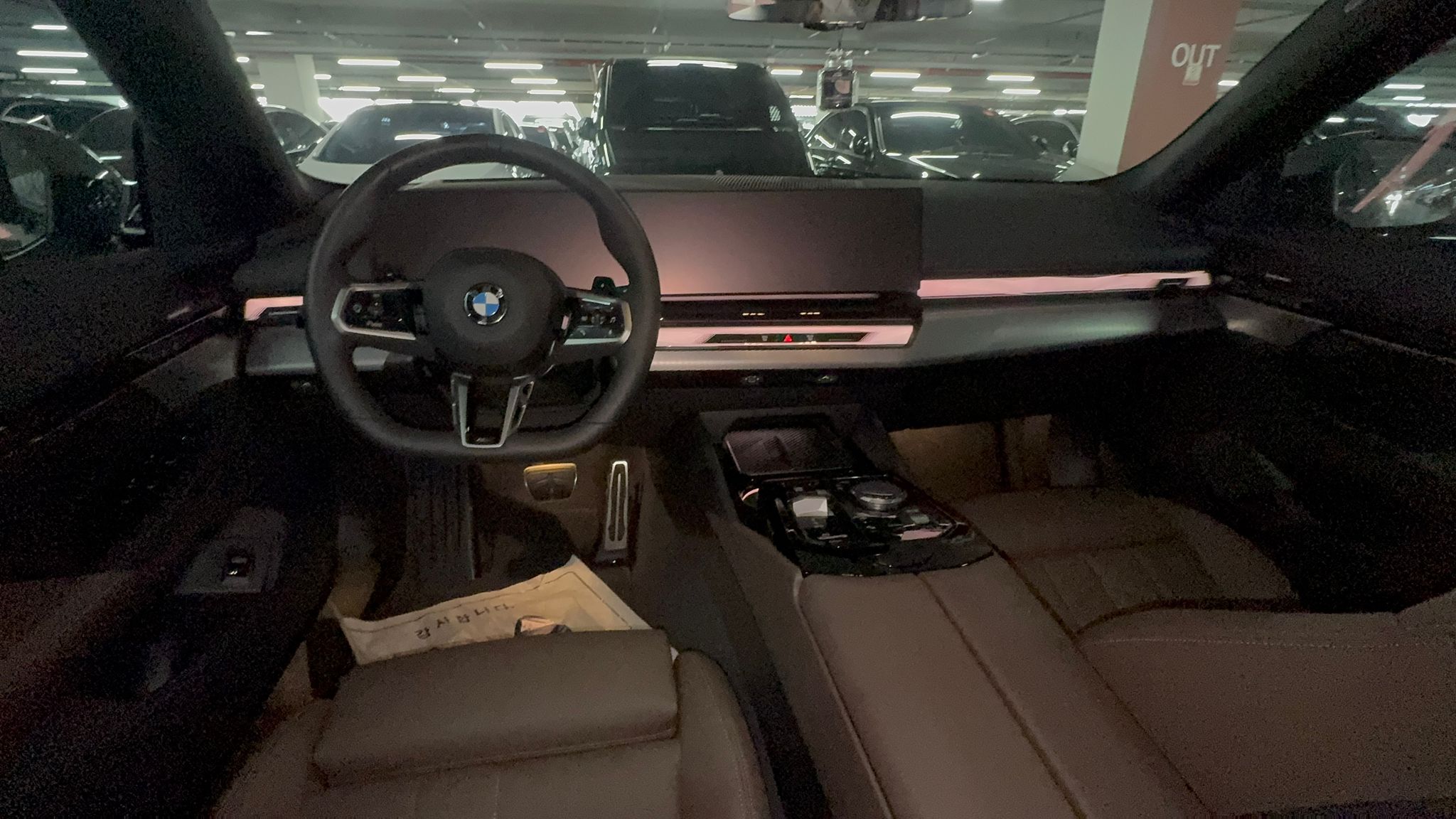 520i M KIT بلاك أديشن