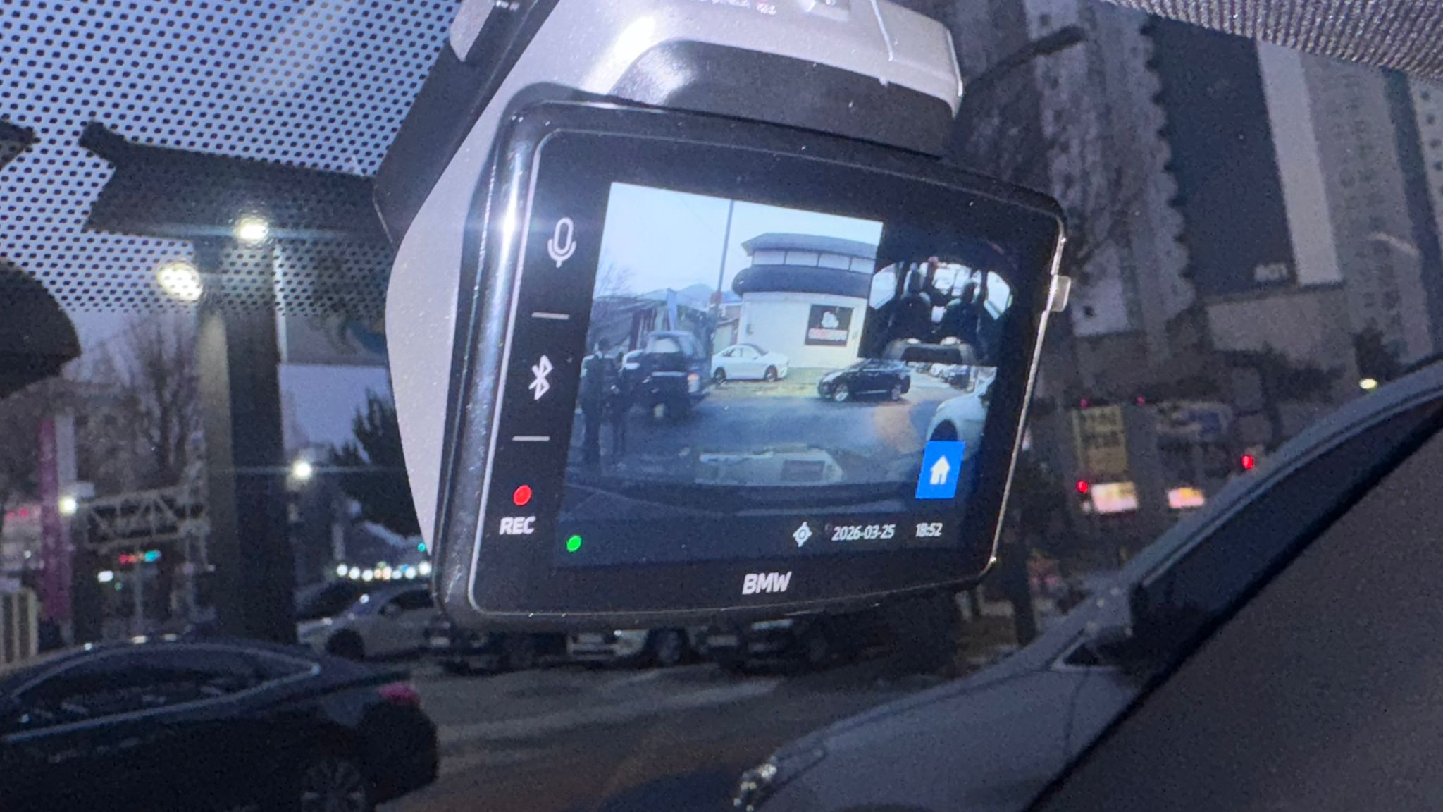 520i M KIT بلاك أديشن