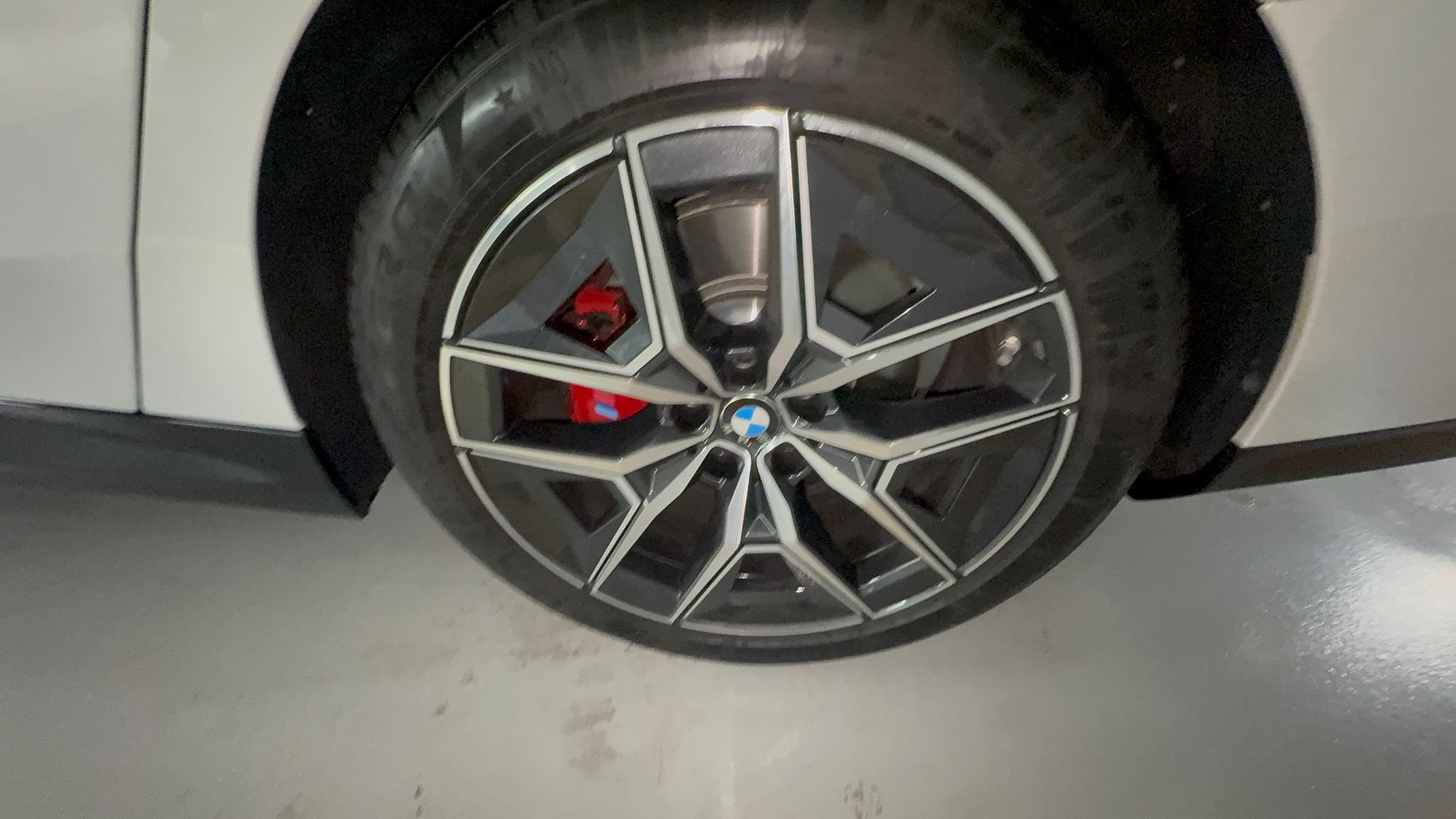 520i M KIT بلاك أديشن