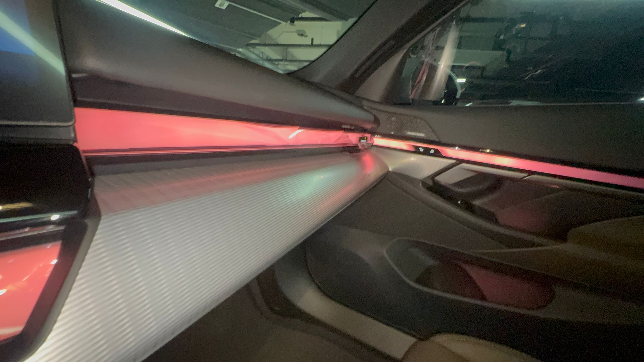 520i M KIT بلاك أديشن