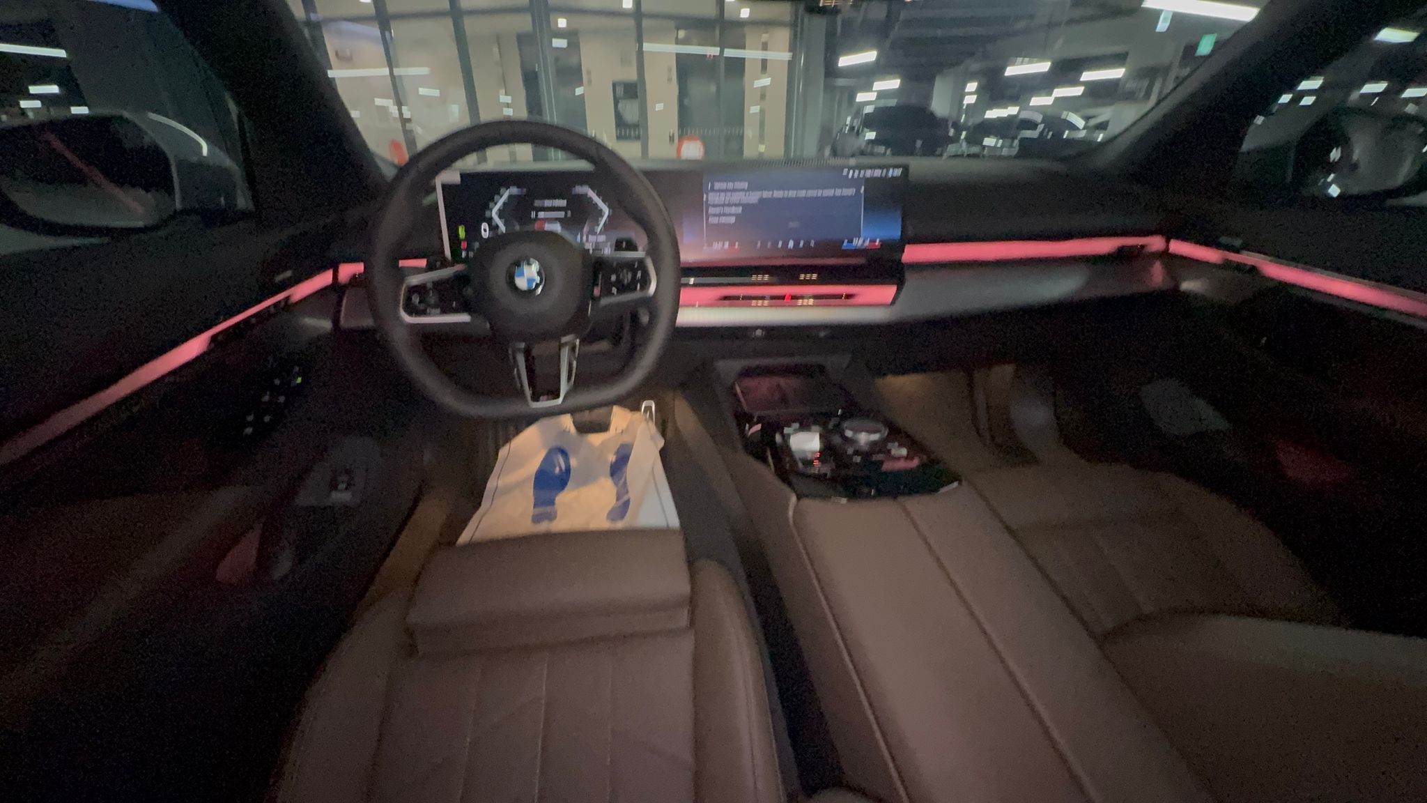 520i M KIT بلاك أديشن