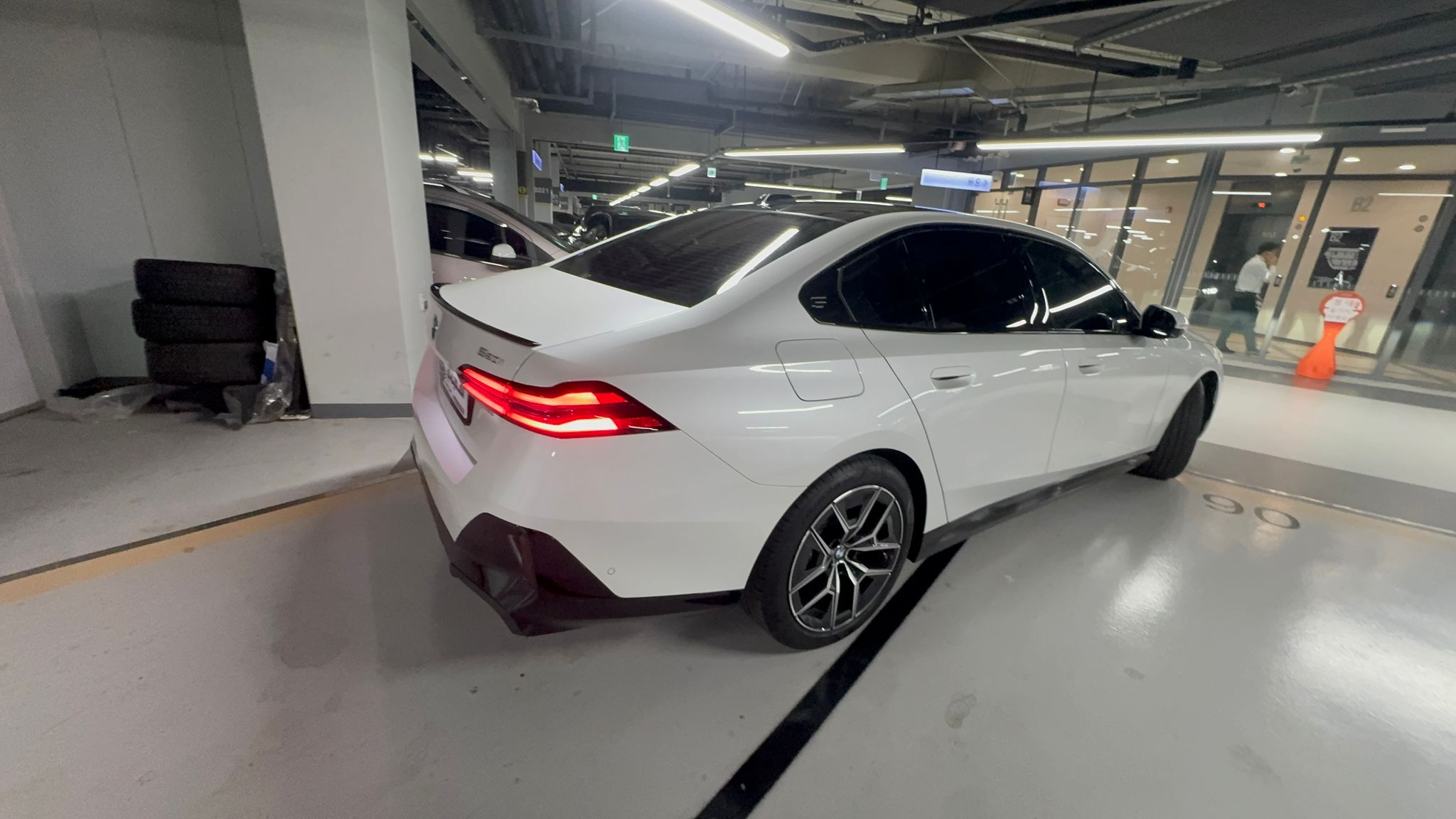 520i M KIT بلاك أديشن