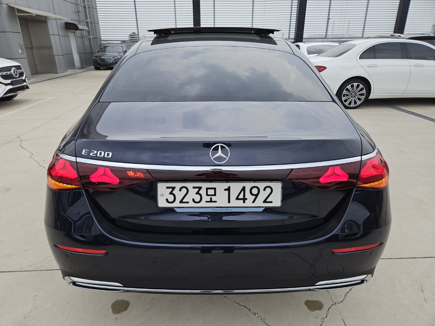 E200