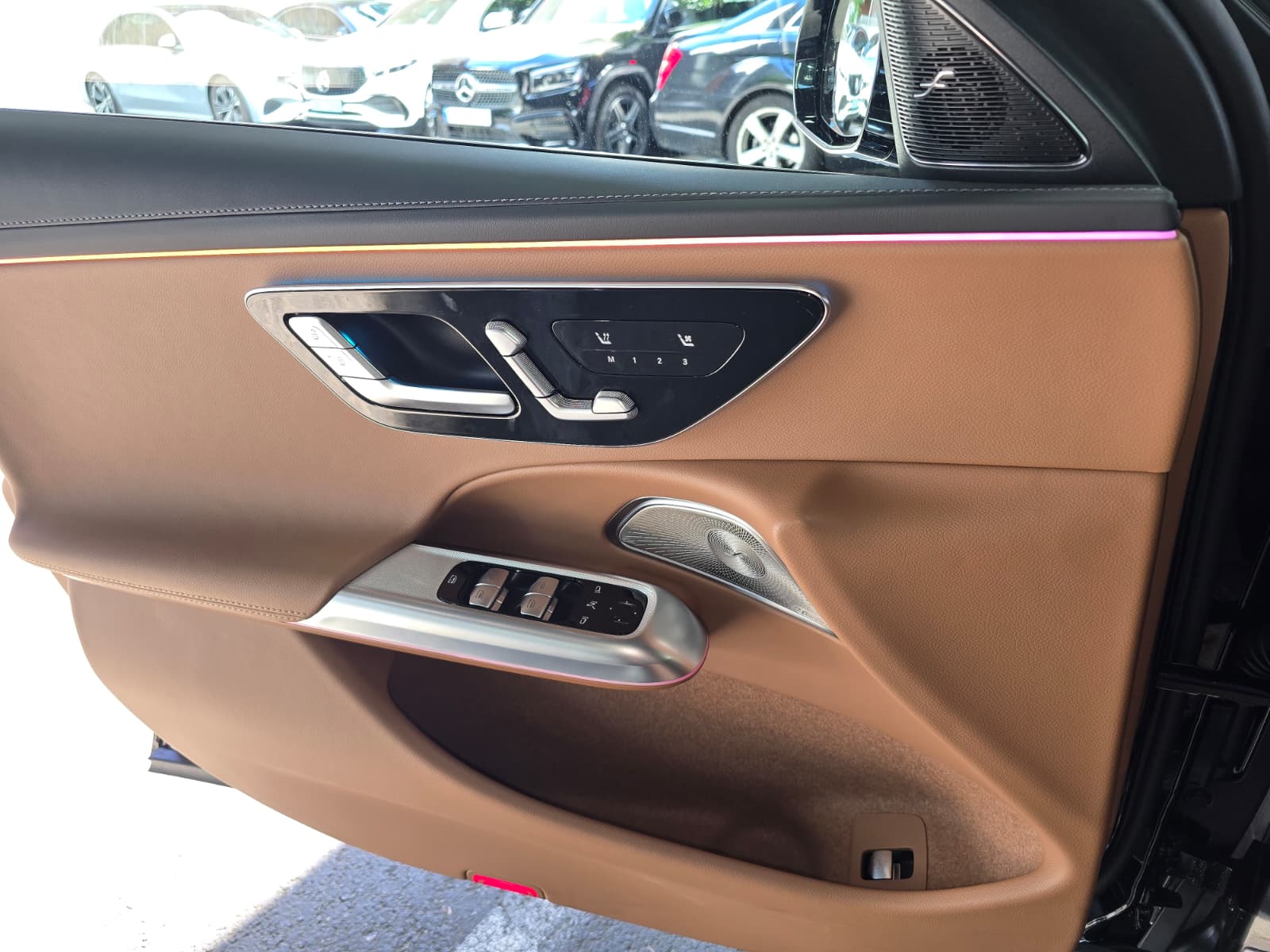 E300 Exclusive