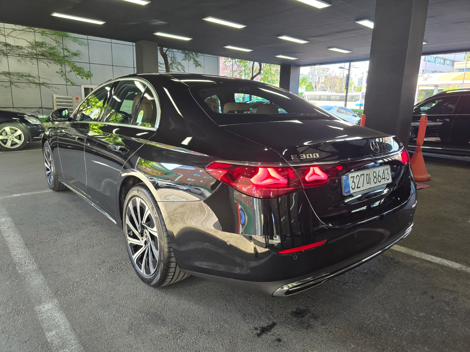 E300 Exclusive