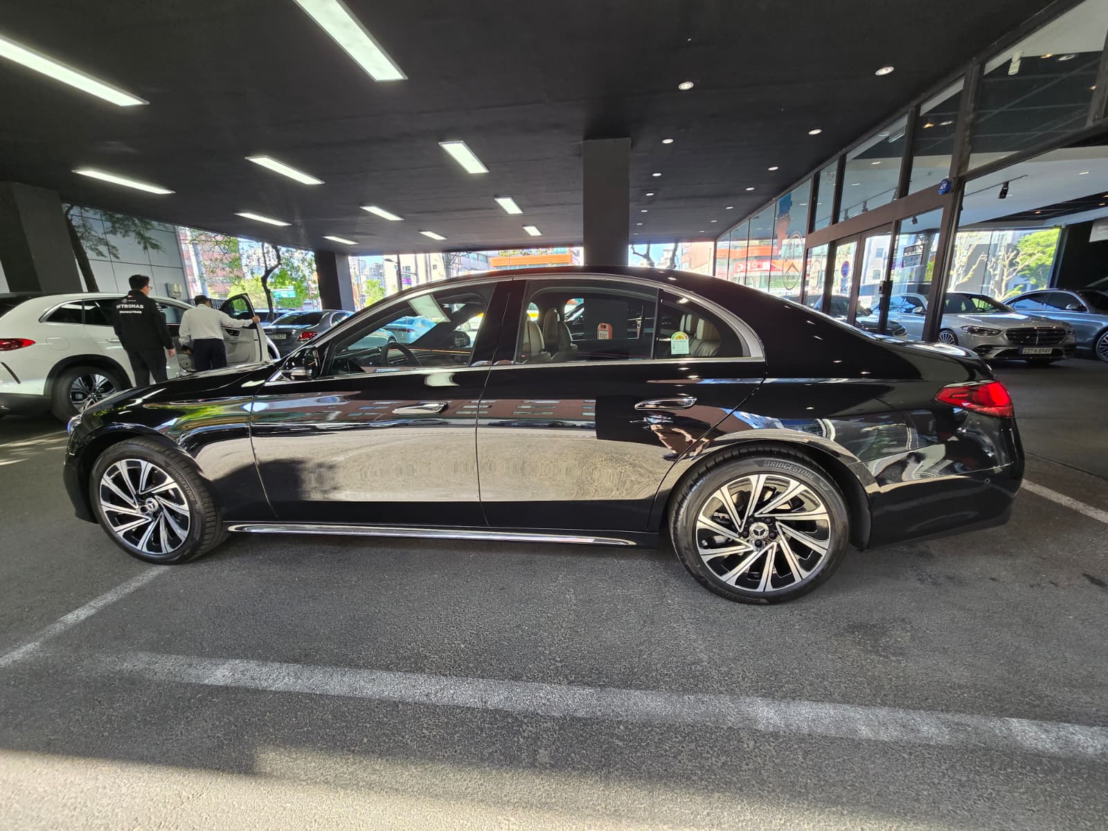 E300 Exclusive