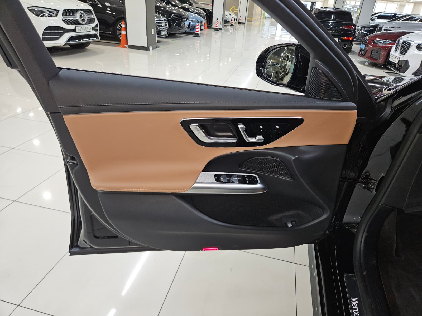 E200