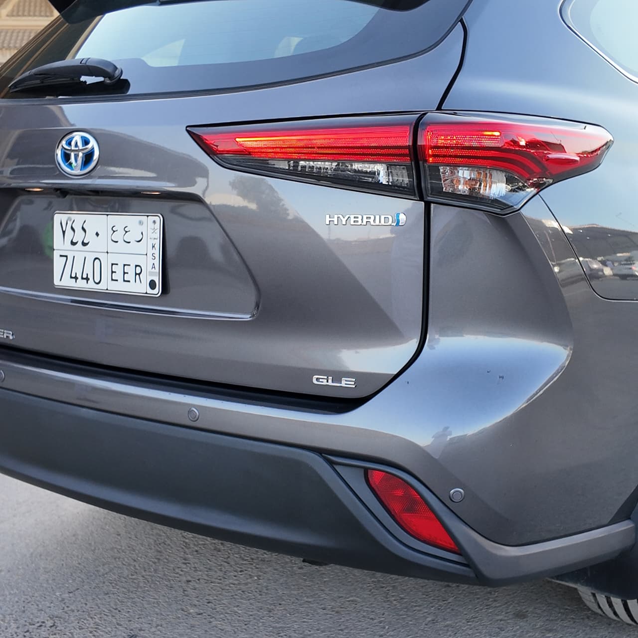 تويوتا هايلاندر (Toyota Highlander)، *