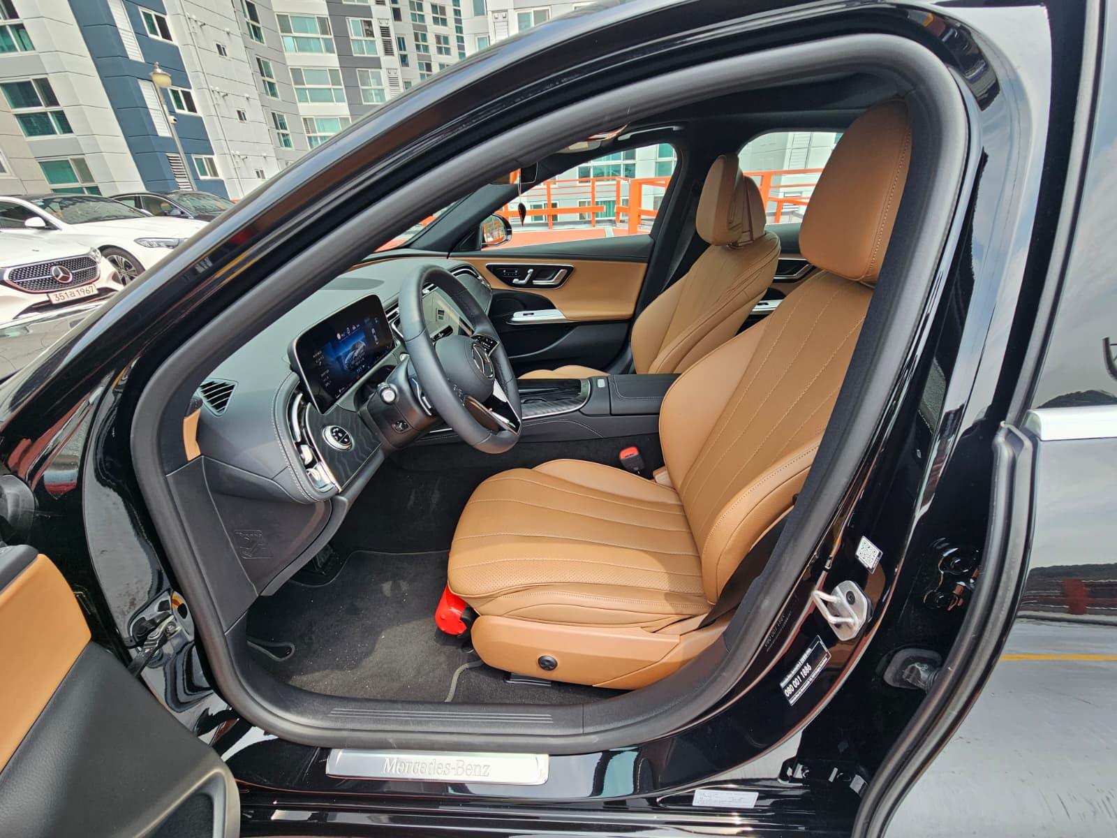 E200