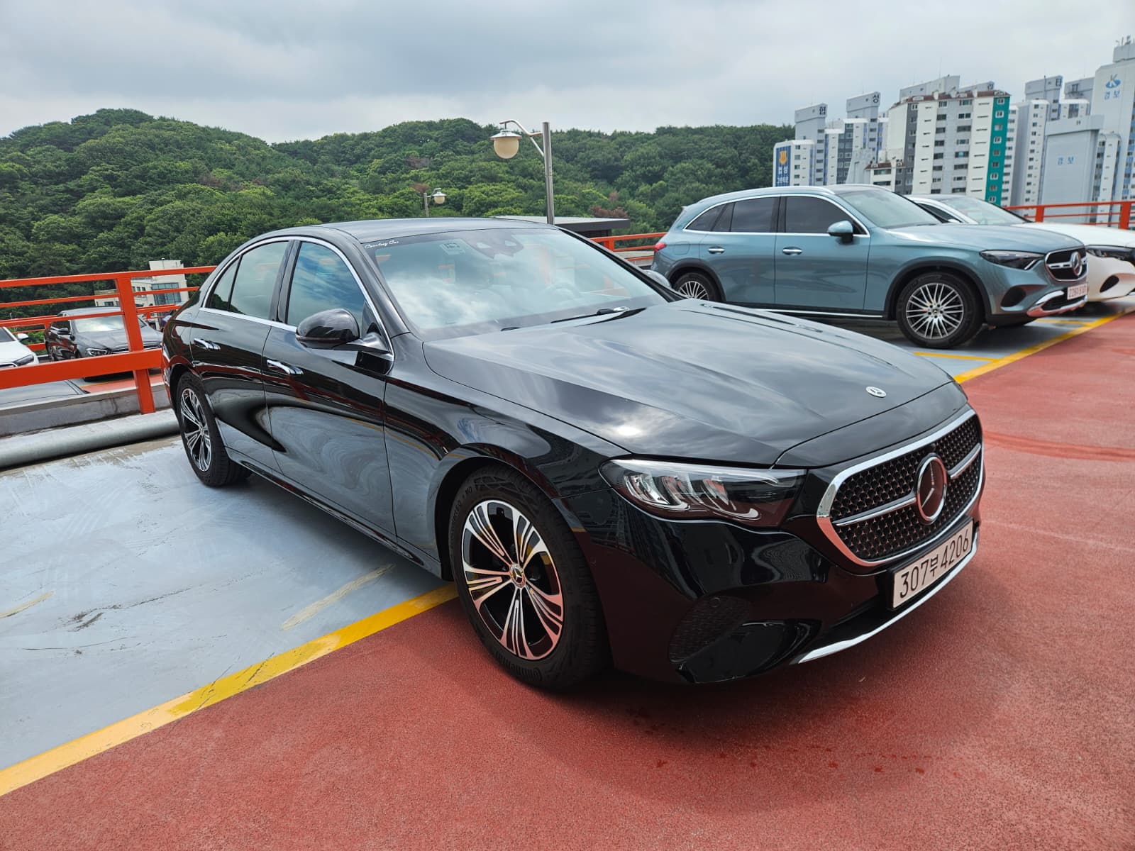 E200